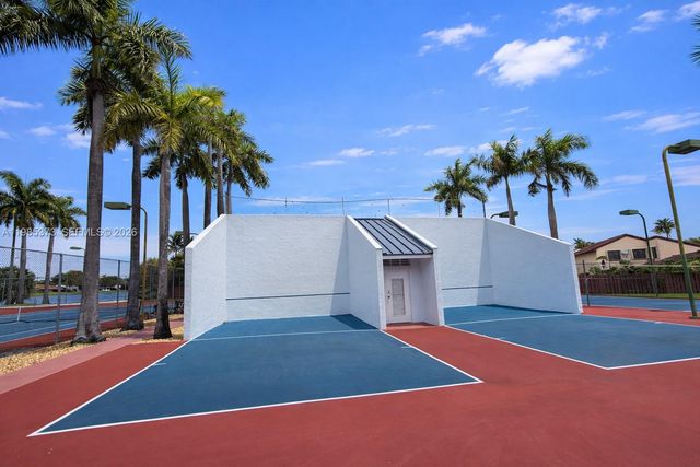 18216 Mediterranean Blvd 1-19, Hialeah, FL 33015