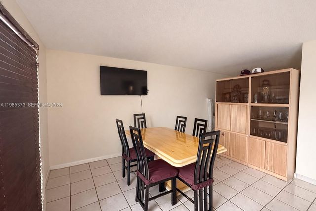 18216 Mediterranean Blvd 1-19, Hialeah, FL 33015