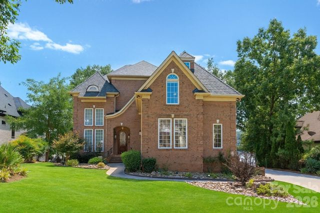 3251 Lake Pointe Drive, Belmont, NC 28012