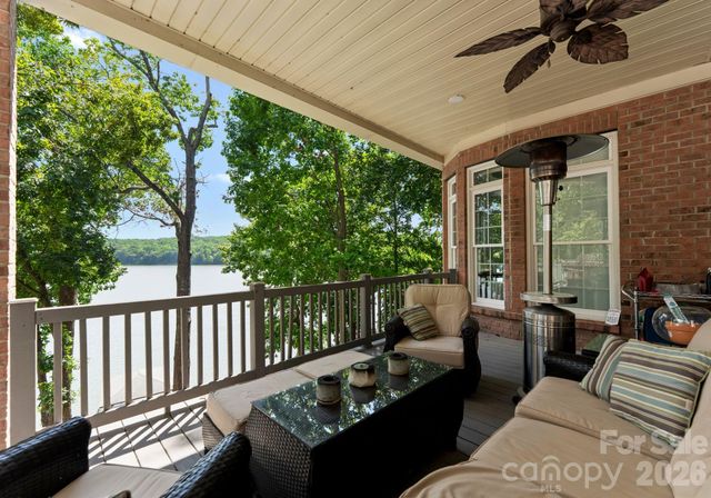 3251 Lake Pointe Drive, Belmont, NC 28012