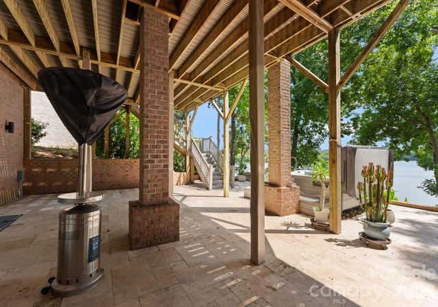 3251 Lake Pointe Drive, Belmont, NC 28012