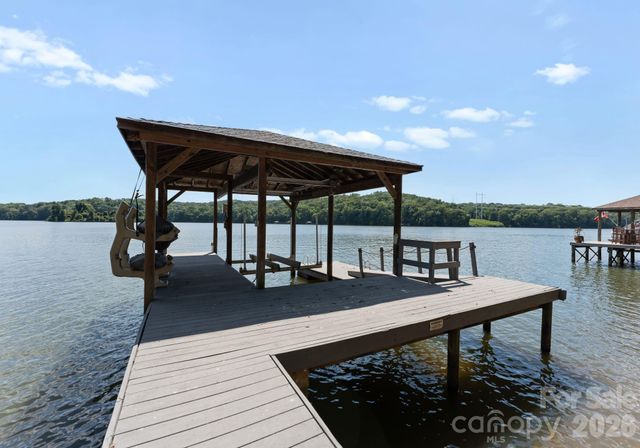 3251 Lake Pointe Drive, Belmont, NC 28012