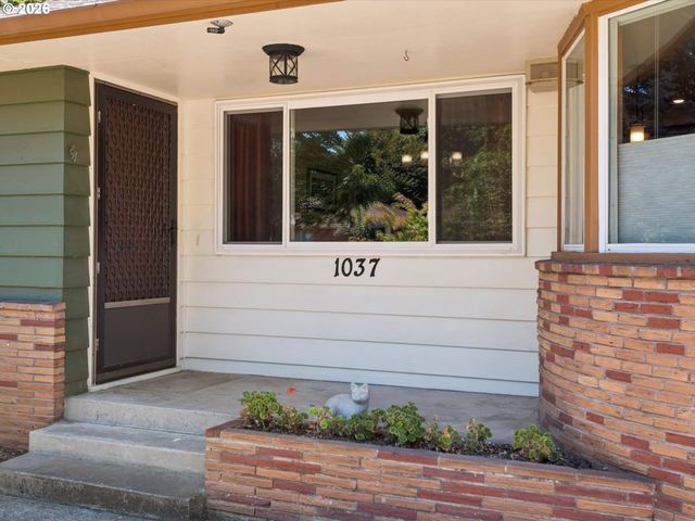 1037 Ne 108TH Ave, Portland, OR 97220