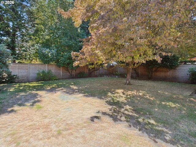 1037 Ne 108TH Ave, Portland, OR 97220