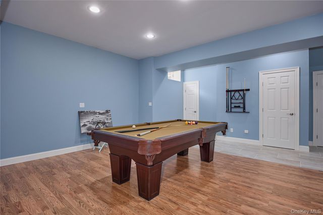 17 Constitution Court, Tuxedo Park, NY 10987