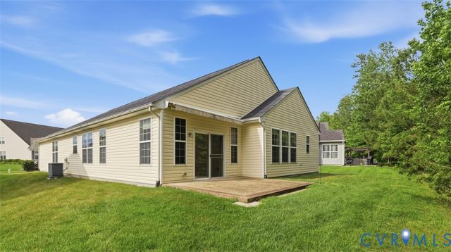 8348 E Lord Botetourt Loop, New Kent, VA 23124