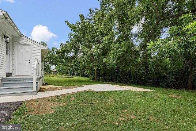 17 VARMAR DR, New Castle, DE 19720