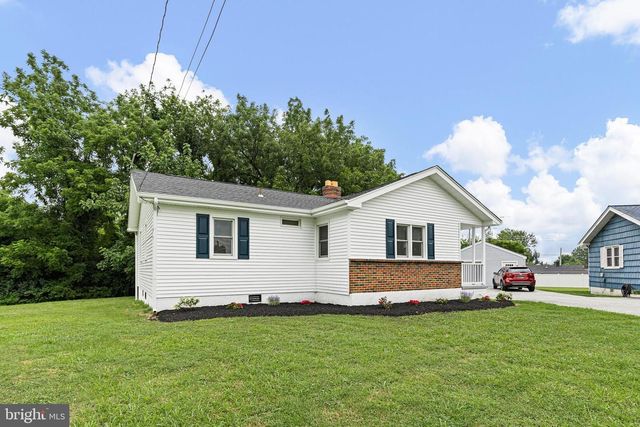 17 VARMAR DR, New Castle, DE 19720