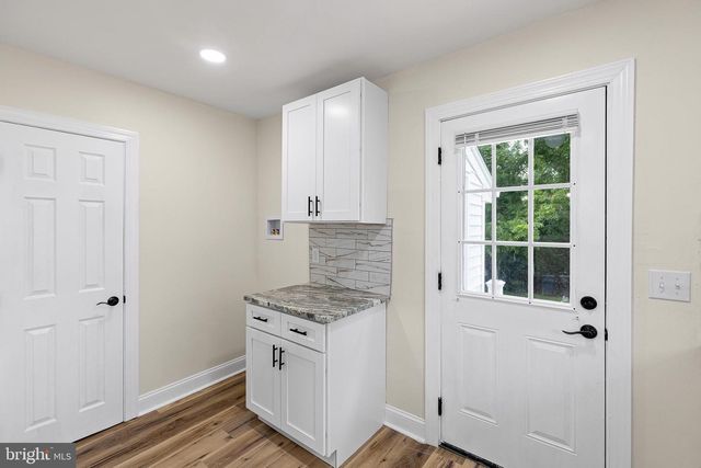 17 VARMAR DR, New Castle, DE 19720