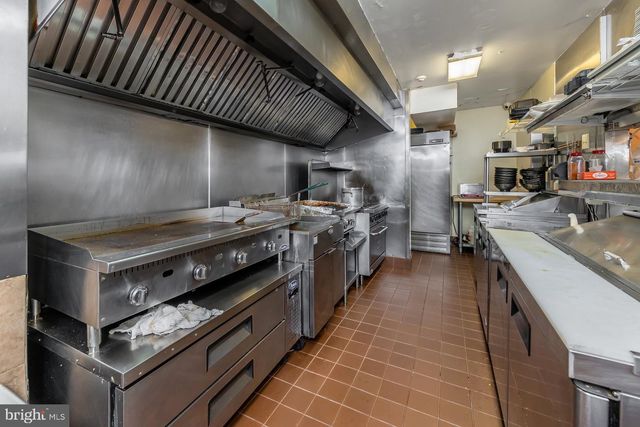 4 N WHITE HORSE PIKE N, Lindenwold, NJ 08021