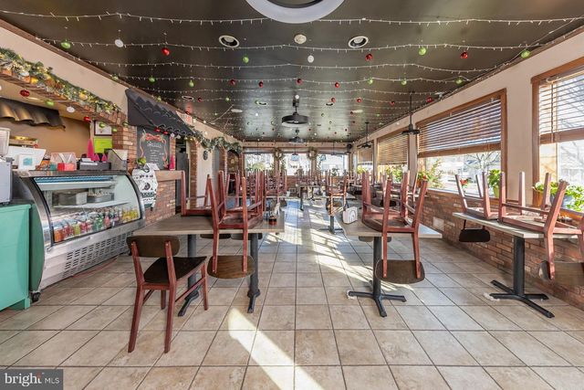 4 N WHITE HORSE PIKE N, Lindenwold, NJ 08021