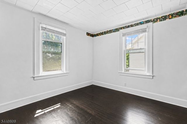 4 James Ct, West Orange Twp., NJ 07052