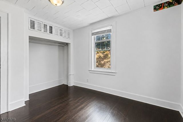 4 James Ct, West Orange Twp., NJ 07052