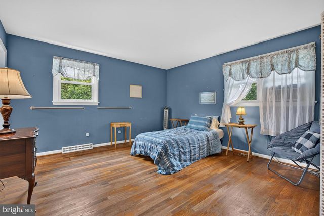 121 HOME LN, Landisville, PA 17538