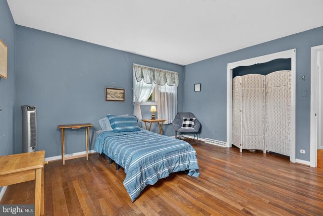 121 HOME LN, Landisville, PA 17538
