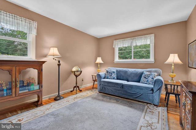 121 HOME LN, Landisville, PA 17538