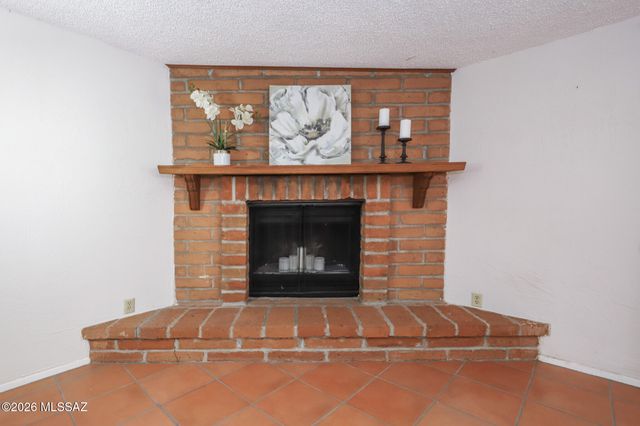 7509 E 42nd Street, Tucson, AZ 85730