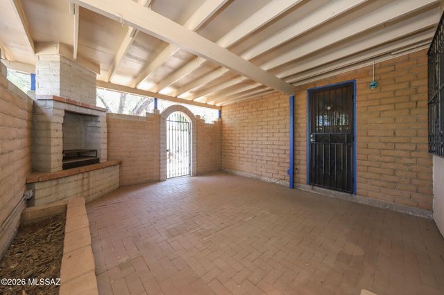 7509 E 42nd Street, Tucson, AZ 85730