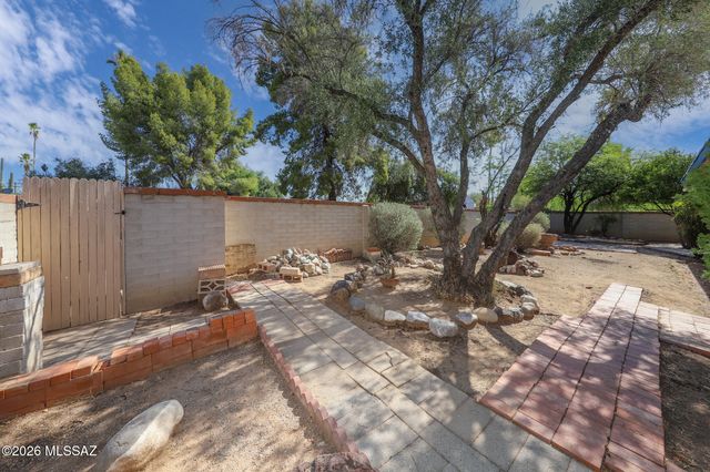 7509 E 42nd Street, Tucson, AZ 85730