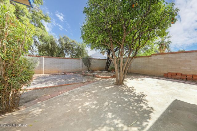 7509 E 42nd Street, Tucson, AZ 85730