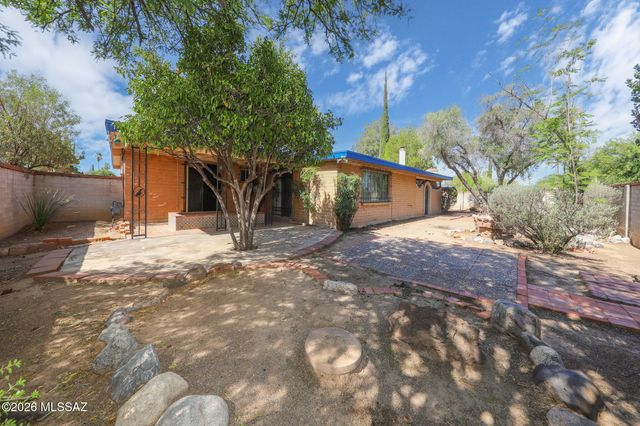 7509 E 42nd Street, Tucson, AZ 85730