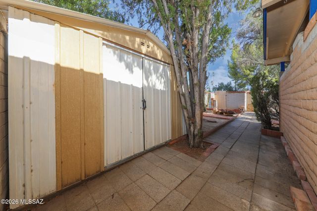 7509 E 42nd Street, Tucson, AZ 85730