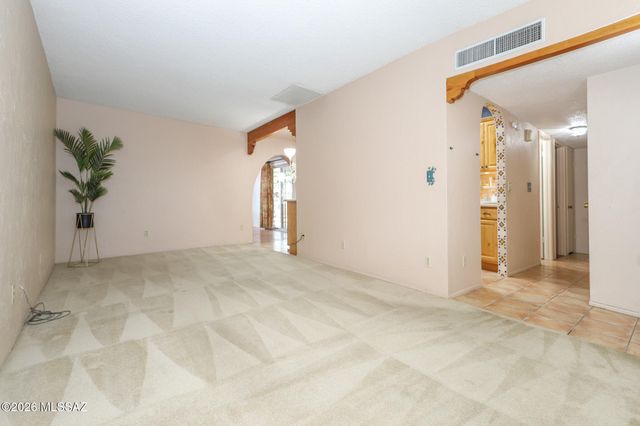 7509 E 42nd Street, Tucson, AZ 85730