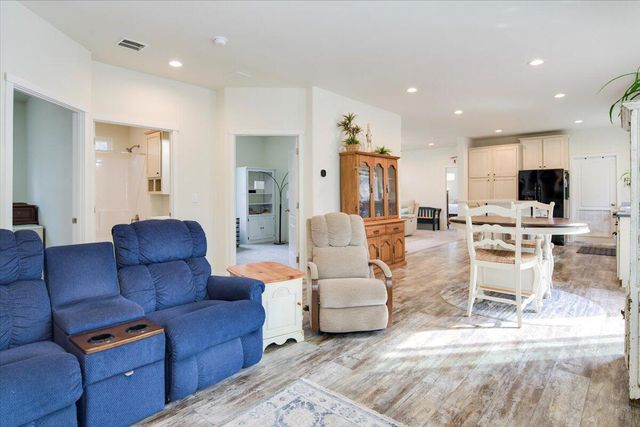 15461 Federal Road, La Pine, OR 97739