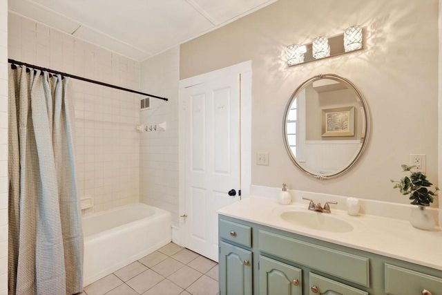 2703 Thinnes Street, Cross Plains, WI 53528