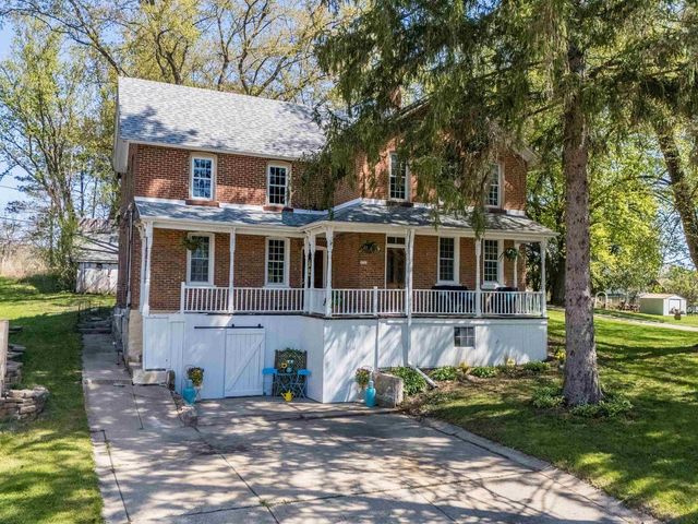 2703 Thinnes Street, Cross Plains, WI 53528