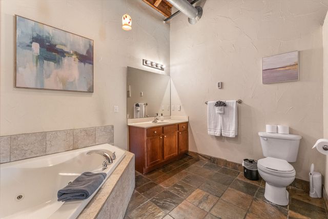 509 W Olive Street 206, Springfield, MO 65806