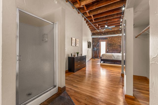 509 W Olive Street 206, Springfield, MO 65806