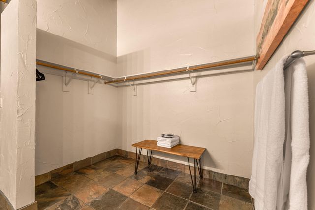 509 W Olive Street 206, Springfield, MO 65806