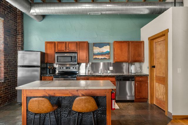 509 W Olive Street 206, Springfield, MO 65806