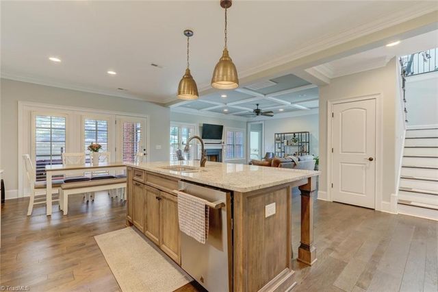 1808 A New Garden Road, Greensboro, NC 27410