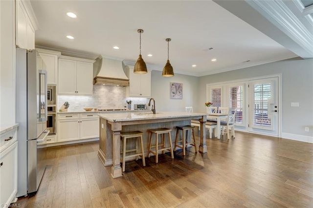 1808 A New Garden Road, Greensboro, NC 27410