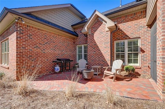 1808 A New Garden Road, Greensboro, NC 27410