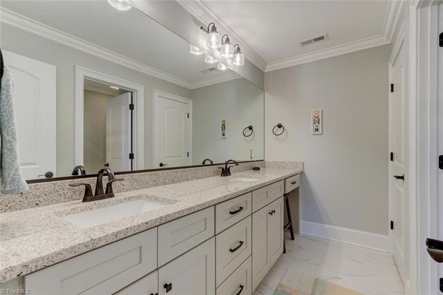 1808 A New Garden Road, Greensboro, NC 27410