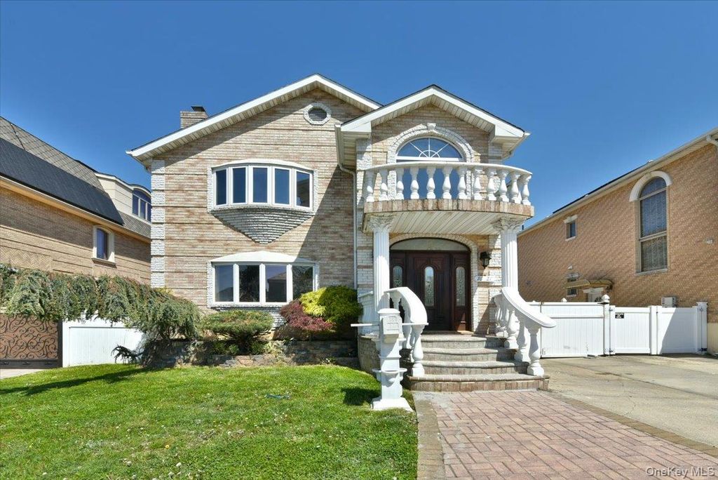 7627 175th Street, Fresh Meadows, NY 11366 — exterior