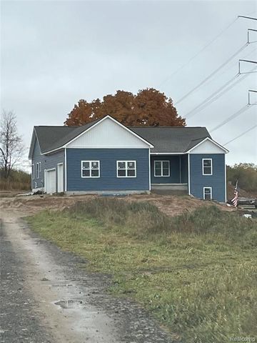 5516 W Lowe Road, Fowlerville, MI 48836