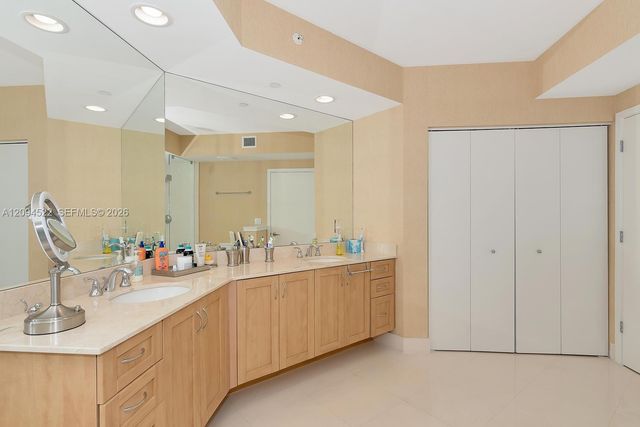 2821 N Ocean Boulevard 703S, Fort Lauderdale, FL 33308