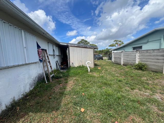 4340 Broadway Street, Lake Worth, FL 33461