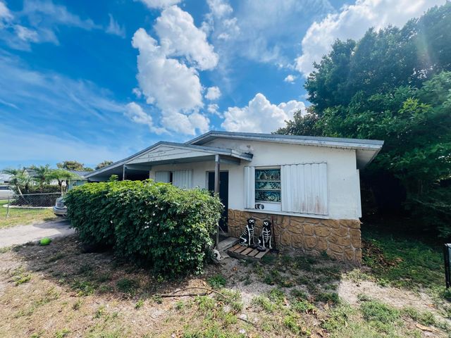 4340 Broadway Street, Lake Worth, FL 33461