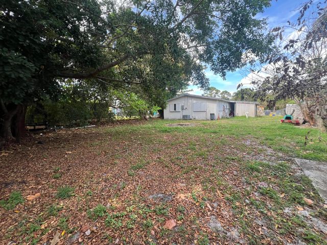 4340 Broadway Street, Lake Worth, FL 33461