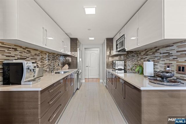 800 Palisade Avenue 1709, Fort Lee, NJ 07024