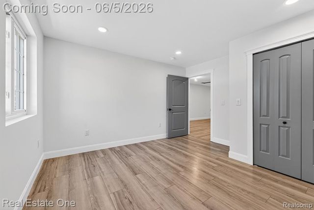 26987 Crawford Road, Romulus, MI 48174