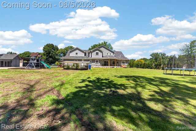 26987 Crawford Road, Romulus, MI 48174
