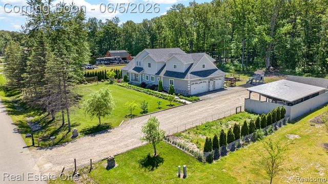 26987 Crawford Road, Romulus, MI 48174