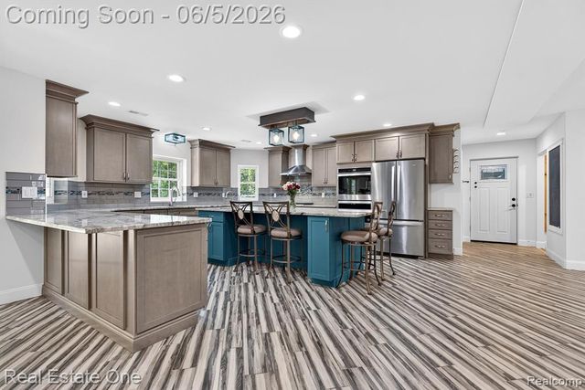 26987 Crawford Road, Romulus, MI 48174