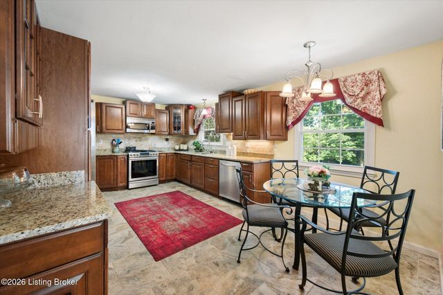 613 Dorsey Way, Louisville, KY 40223